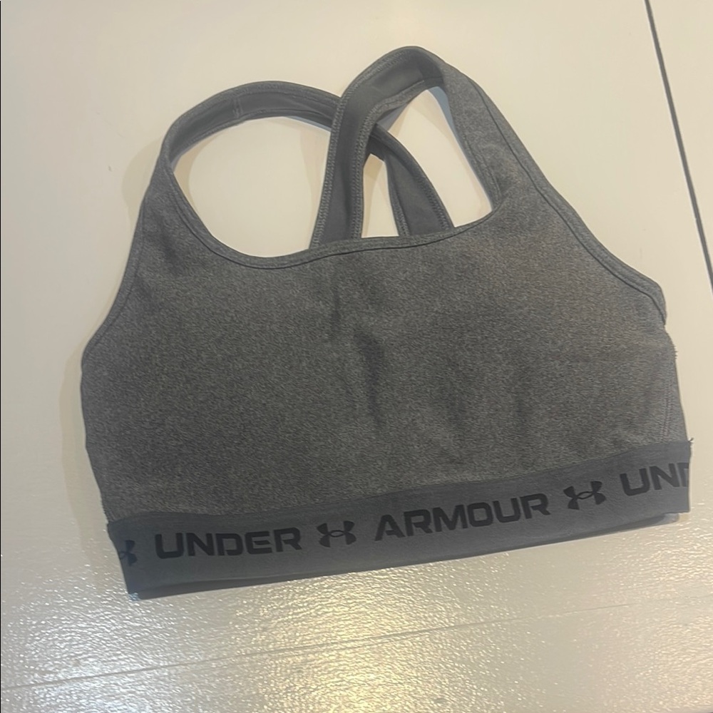 Under Armour crisscross bra with removable pads, size medium